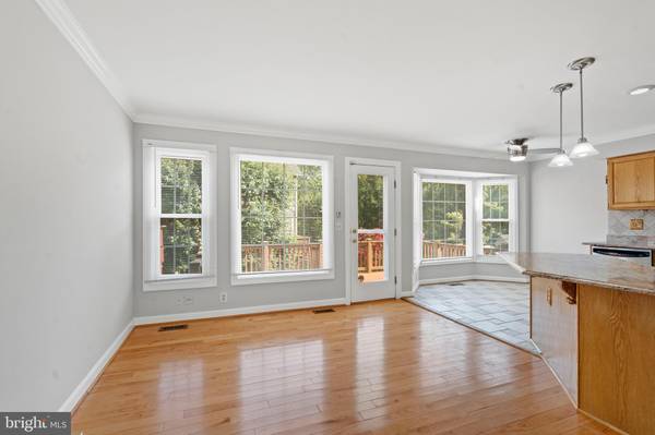 Fairfax, VA 22033,12797 DOGWOOD HILLS LN