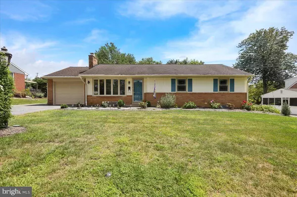 356 LANDIS AVE, Millersville, PA 17551