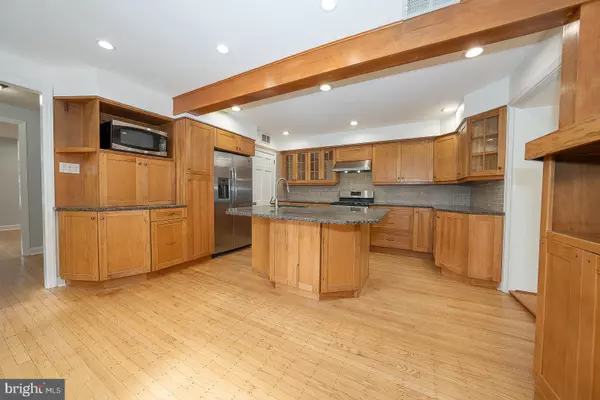 Narberth, PA 19072,208 BARRIE RD