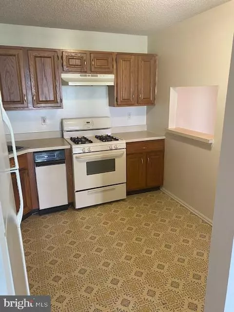 Lawrenceville, NJ 08648,40 MENDREY CT