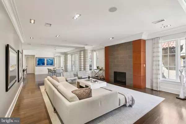 Washington, DC 20008,2120 WYOMING AVE NW #2