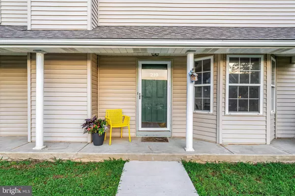 Coatesville, PA 19320,210 THIA CT