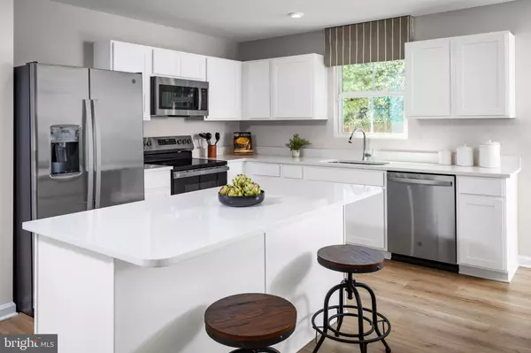 Inwood, WV 25428,233 INOLA CT