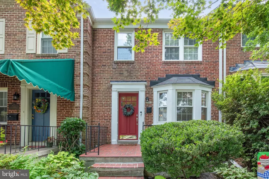 7102 HEATHFIELD RD, Baltimore, MD 21212