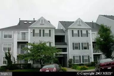 Rockville, MD 20850,10010 VANDERBILT CIR #11-9