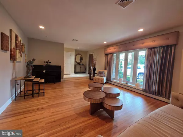 Ambler, PA 19002,1469 FORT WASHINGTON AVE