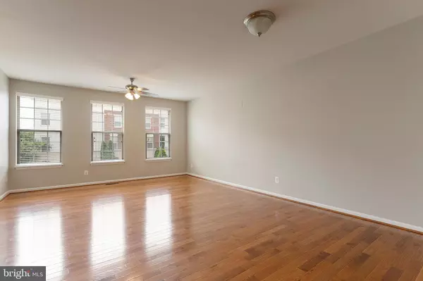 Brambleton, VA 20148,22672 FLOWING SPRING SQ