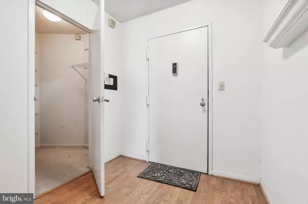 Towson, MD 21286,205 E JOPPA RD #2401