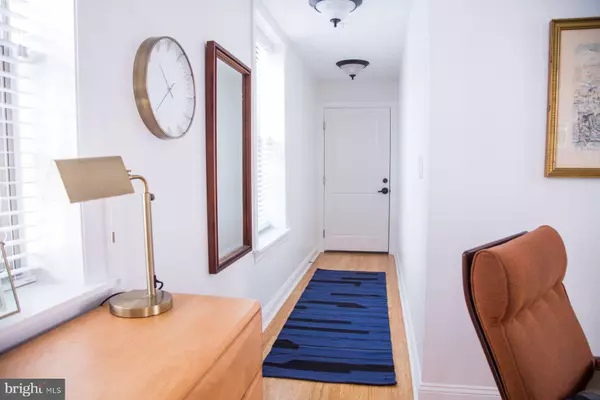 Philadelphia, PA 19102,1518 SPRUCE ST #2C