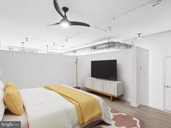 Washington, DC 20001,811 4TH ST NW #608