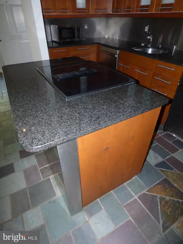 Washington, DC 20009,1915 NEW HAMPSHIRE AVE NW #B