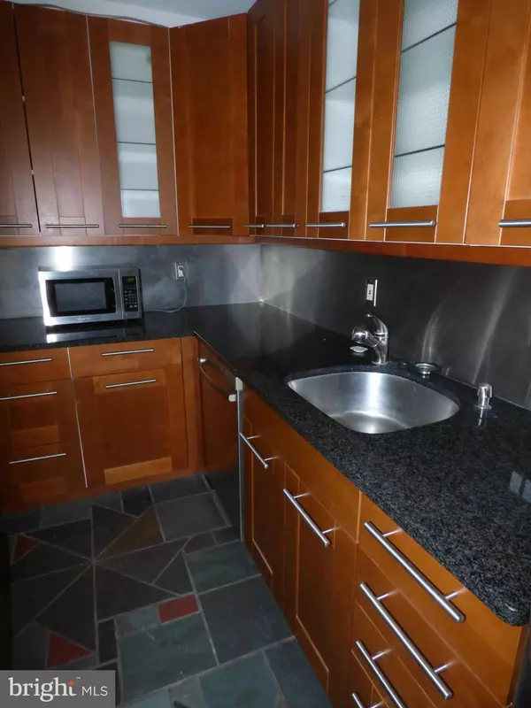 Washington, DC 20009,1915 NEW HAMPSHIRE AVE NW #B