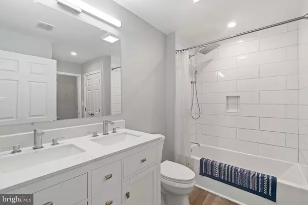 Baltimore, MD 21230,23 PIERSIDE DR #326