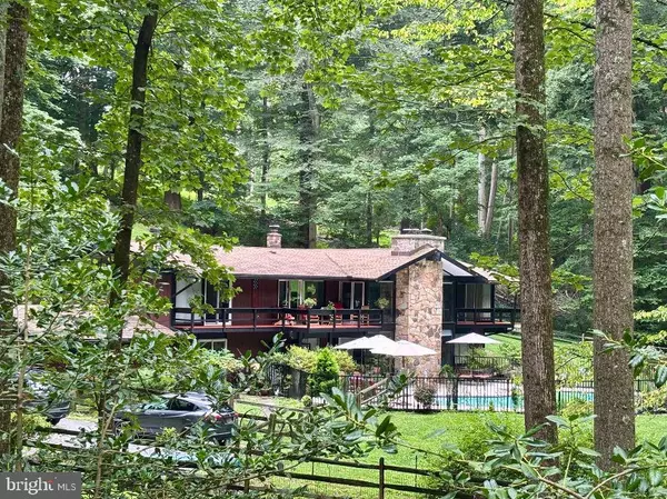 Hockessin, DE 19707,514 HEMLOCK DR