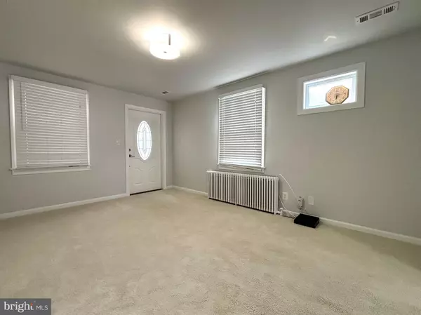 Fairfax, VA 22030,10710 WARWICK AVE