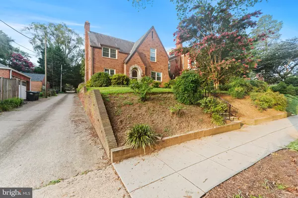 Washington, DC 20012,1416 IRIS ST NW