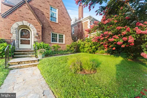Washington, DC 20012,1416 IRIS ST NW