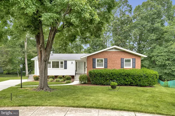 3718 WARWICK CIR, Fairfax, VA 22030