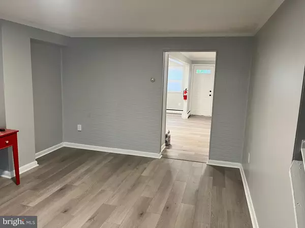 Norristown, PA 19401,1006 WALNUT ST