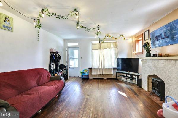 Reading, PA 19606,613 CARSONIA AVE