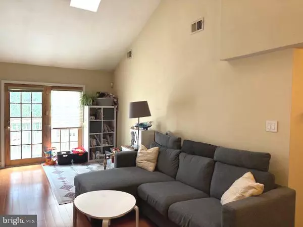 Mantua, NJ 08051,1137 TRISTRAM CIR #1137