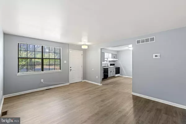 Collingswood, NJ 08108,348 WOODLAWN TER #B