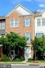 153 GREAT LAUREL SQ SE, Leesburg, VA 20175