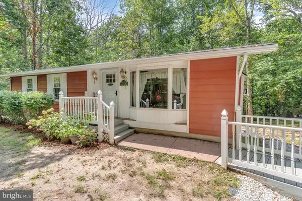 Lusby, MD 20657,324 CLUBHOUSE DR
