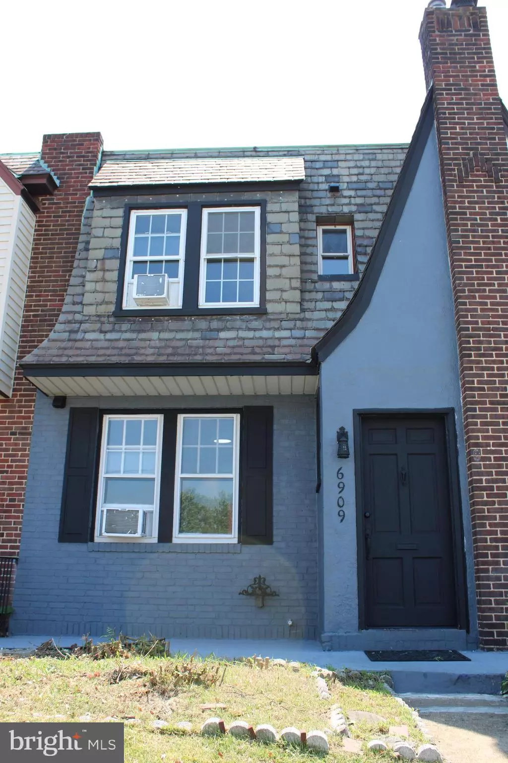 Dundalk, MD 21222,6909 HOLABIRD AVE