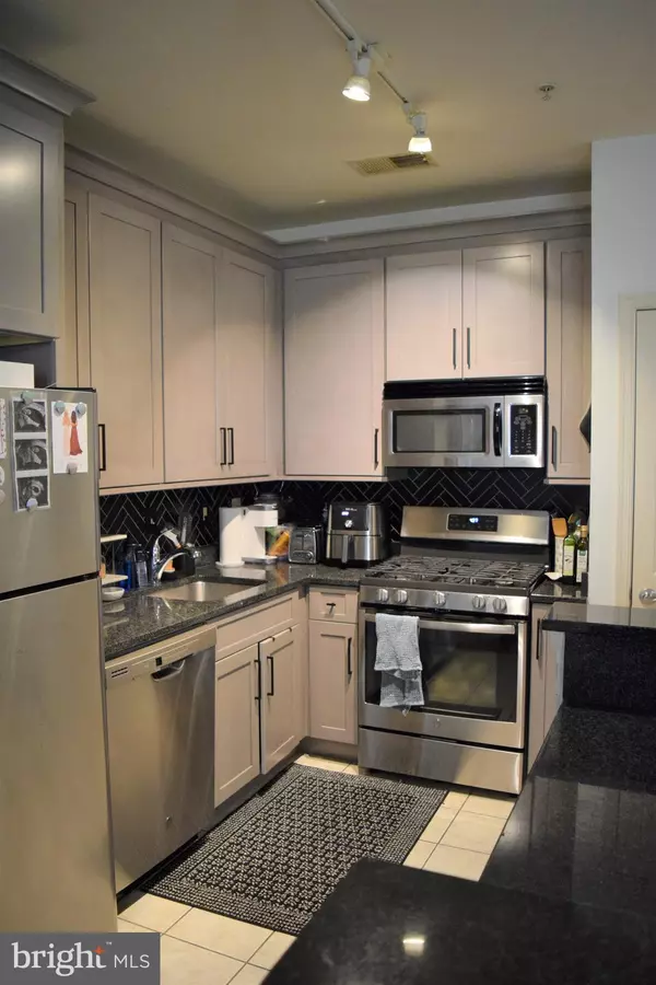 Fairfax, VA 22031,2665 PROSPERITY AVE #124