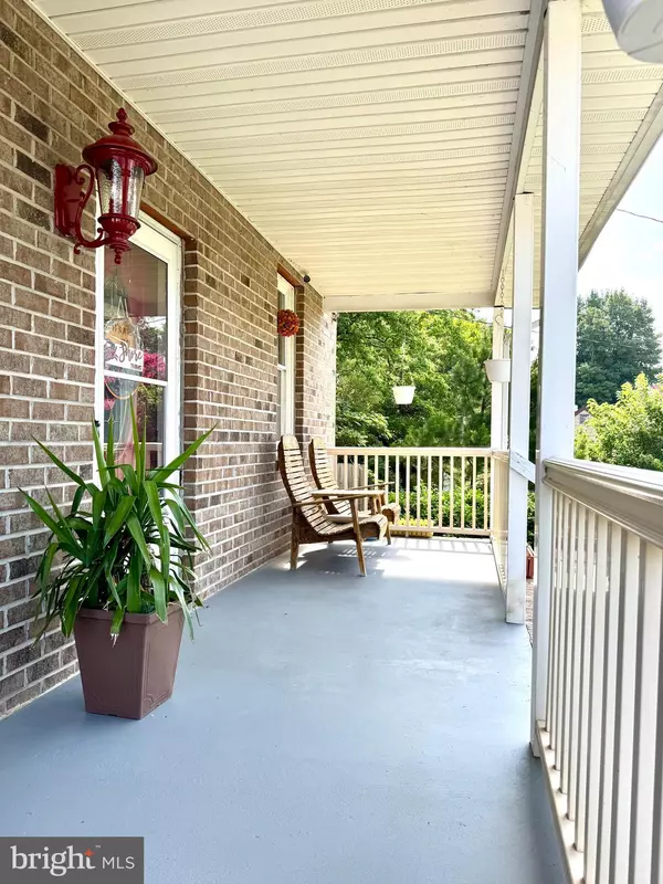 Dundalk, MD 21222,8514 SANDY PLAINS ROAD