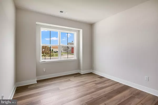 Lewes, DE 19958,24176 LONG POND DR