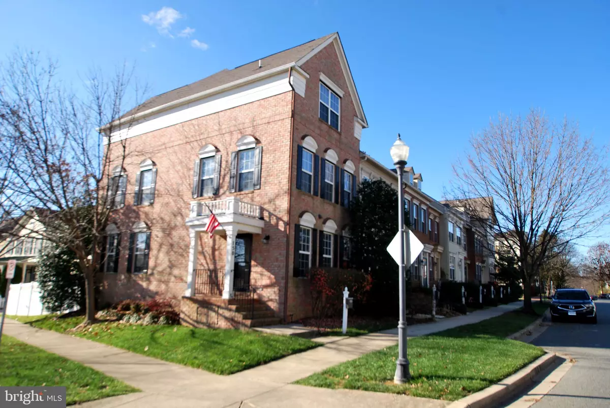 Gaithersburg, MD 20878,150 GOLDEN ASH WAY