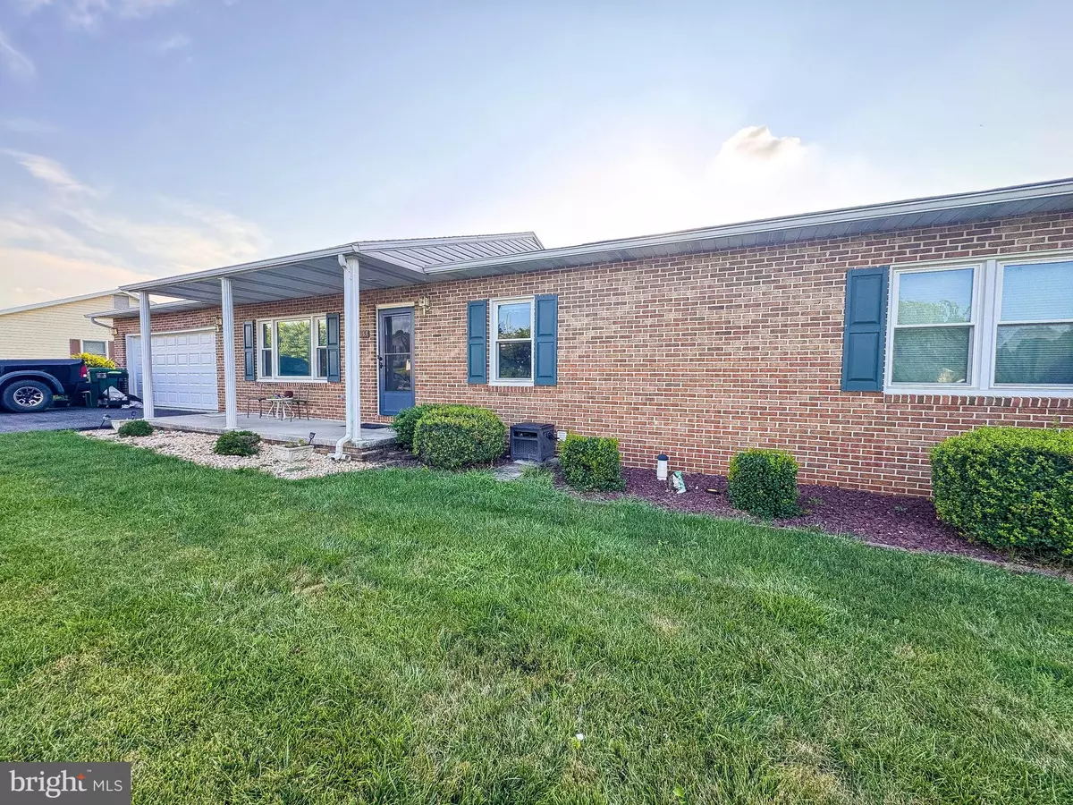 Waynesboro, PA 17268,11653 N N LANDIS AVENUE