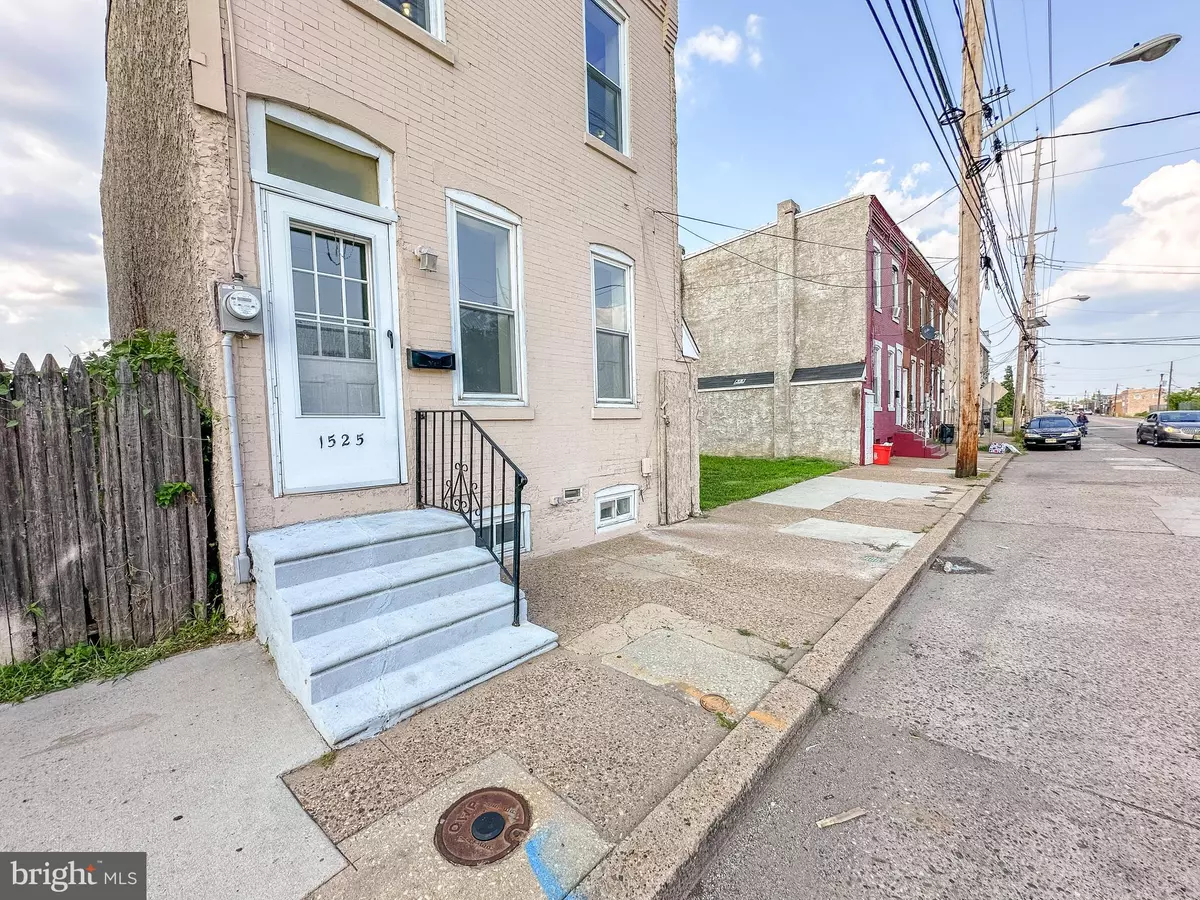 Camden, NJ 08105,1525 FEDERAL ST
