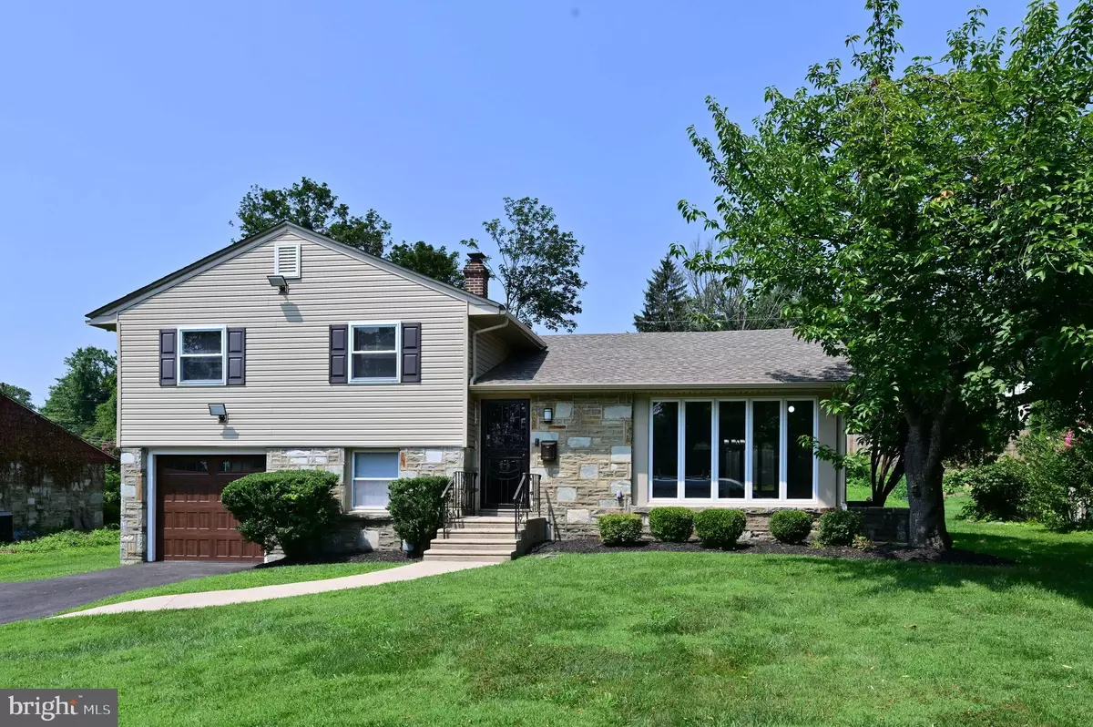 Glenside, PA 19038,446 TWICKENHAM RD