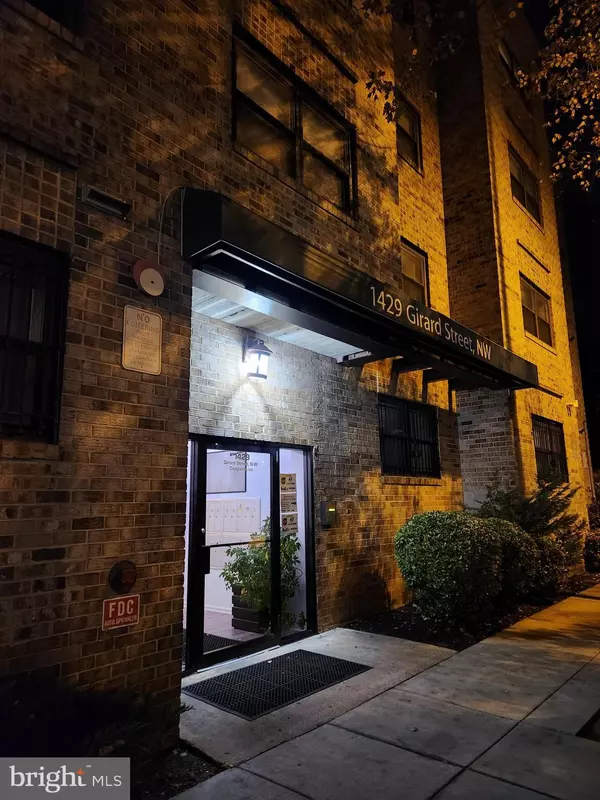 1429 GIRARD ST NW #304, Washington, DC 20009