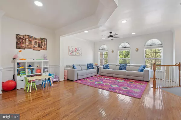 Ashburn, VA 20147,44321 ROWLEY TER