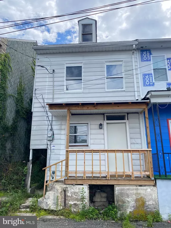 223 N HIGHLAND ST, Shenandoah, PA 17976