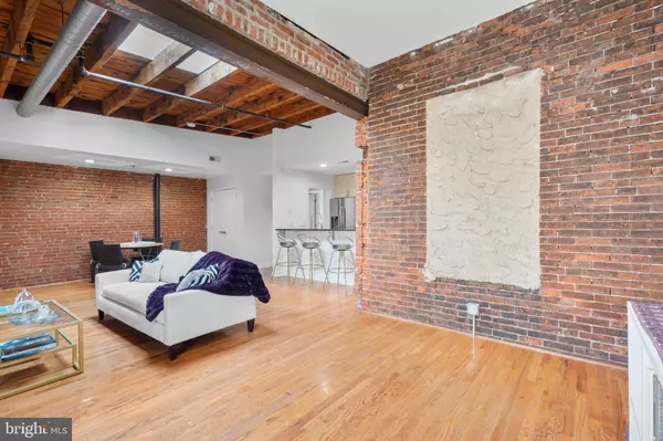 Philadelphia, PA 19123,722 N 2ND ST #301