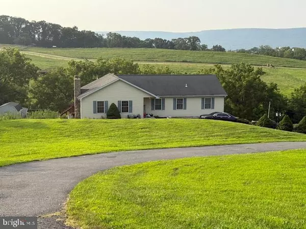 276 SKYLINE DR, Bernville, PA 19506