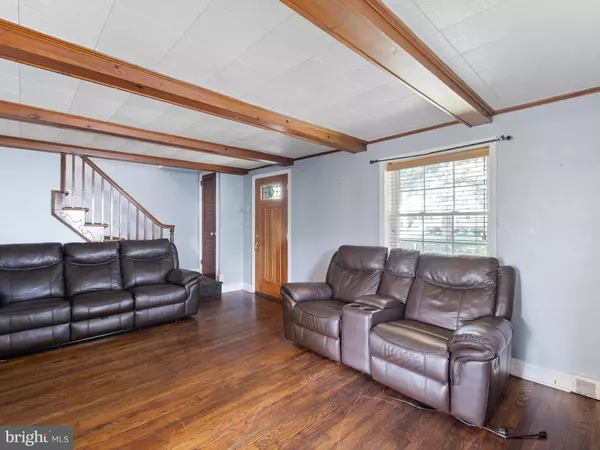Wilmington, DE 19804,104 LAUREL LN