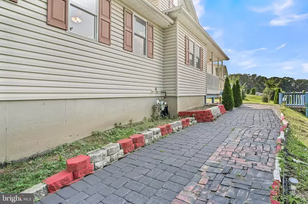 Harrisburg, PA 17111,4761 LAWNTARA ST