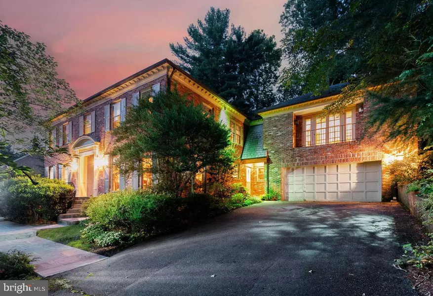 7205 HELMSDALE RD, Bethesda, MD 20817