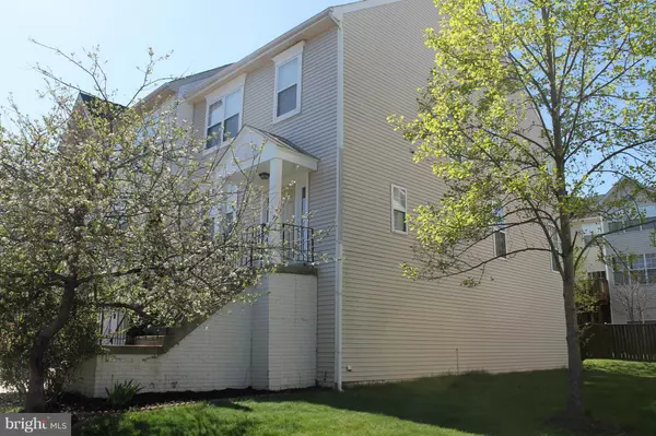 47369 DARKHOLLOW FALLS TER, Sterling, VA 20165
