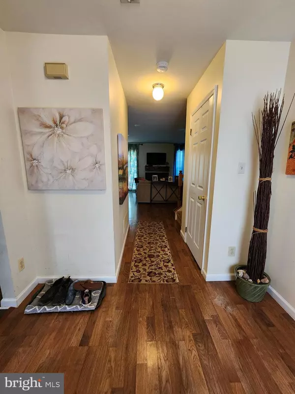 Schwenksville, PA 19473,73 VILLAGE DR