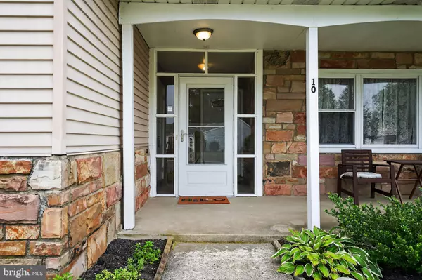 Southampton, NJ 08088,10 FARRINGTON CT