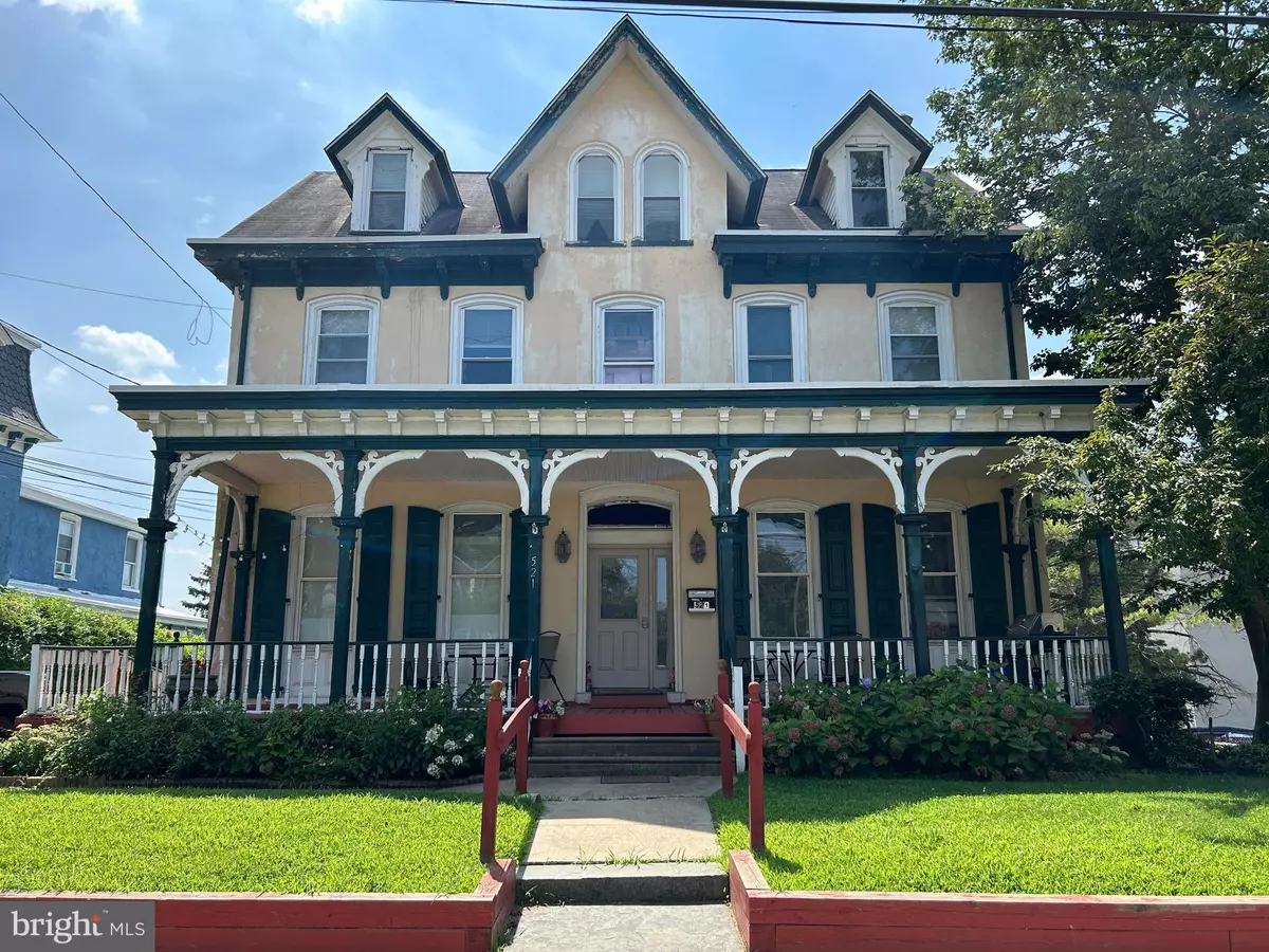Philadelphia, PA 19128,521 LEVERINGTON AVE #1B