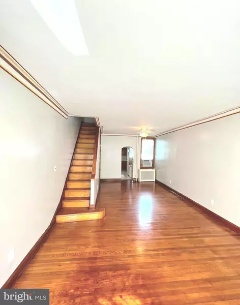 2747 PLUM ST, Philadelphia, PA 19137