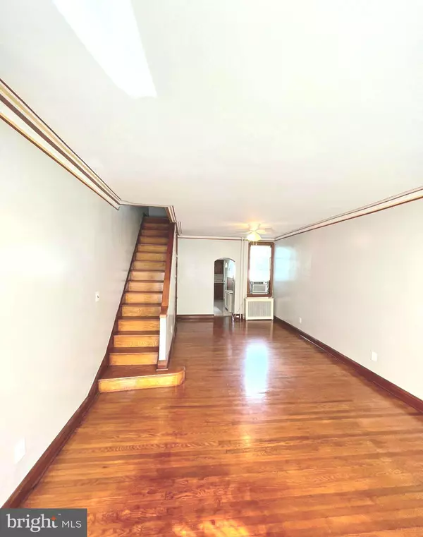 2747 PLUM ST, Philadelphia, PA 19137